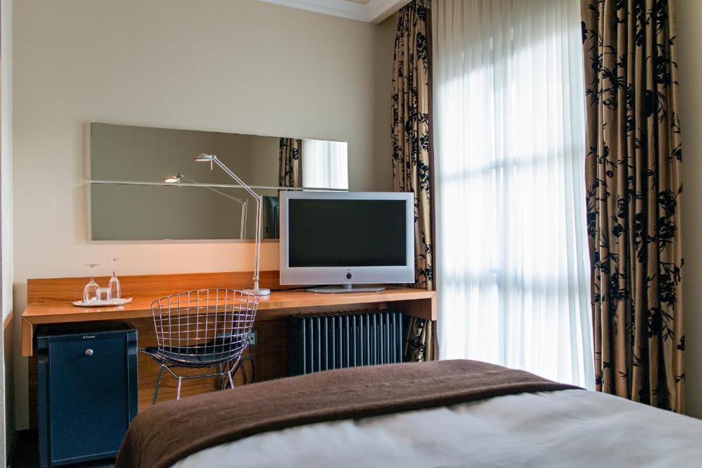 Zeller-Hotel+Restaurant Kahl am Main Phòng bức ảnh